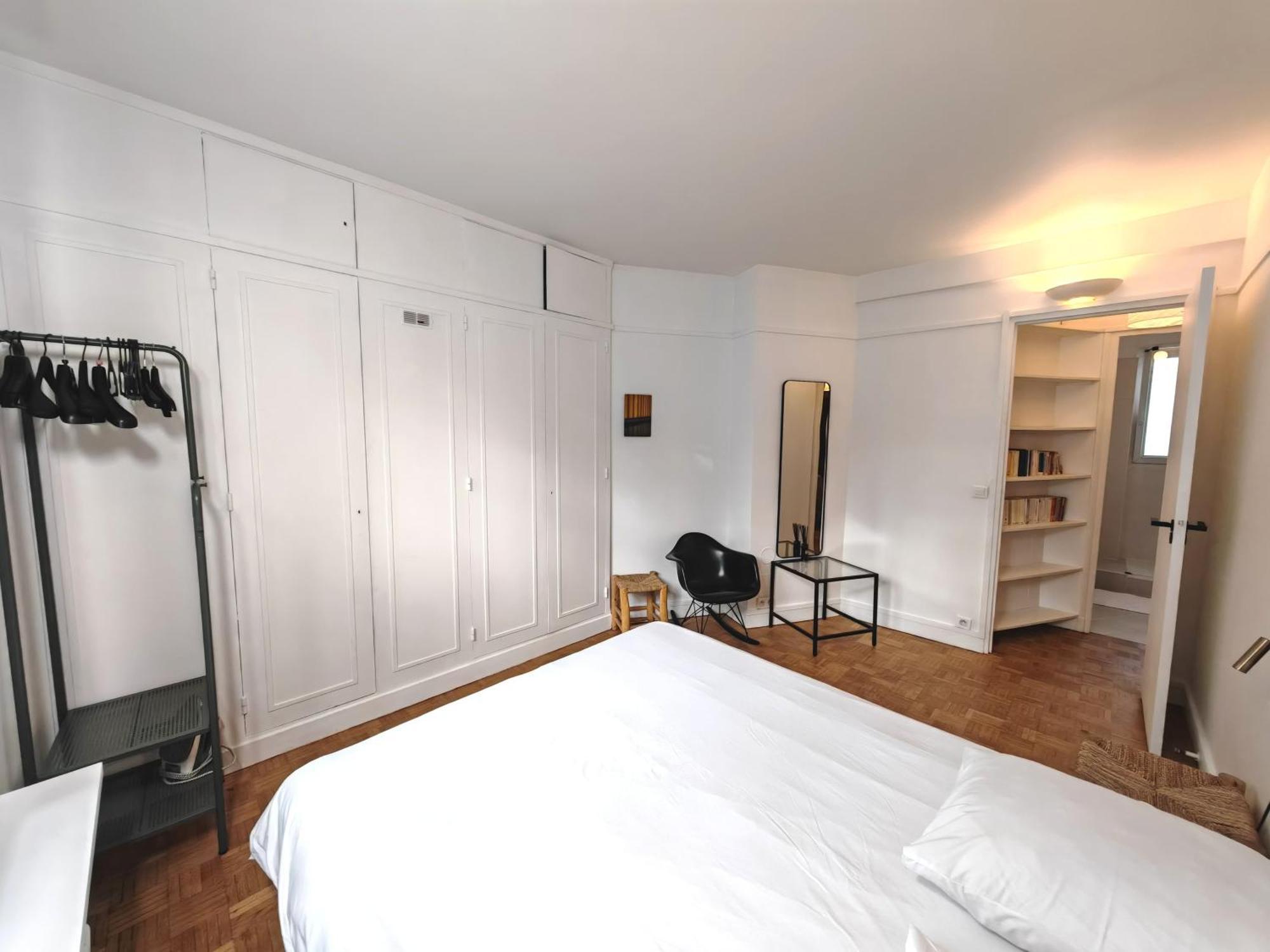 Appartement Havre De Paix Aux Buttes Chaumont Paris
